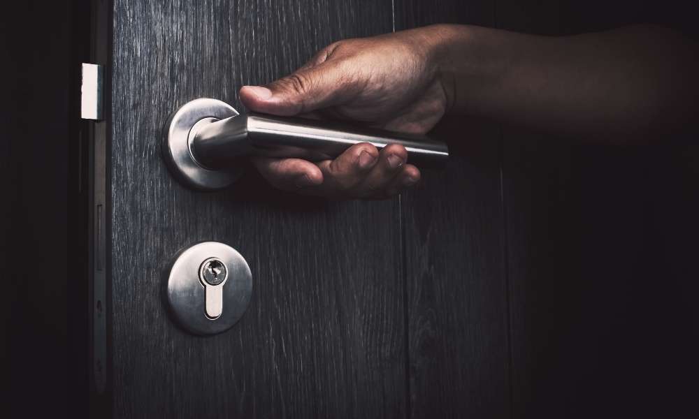 How To Unlock A Bedroom Door