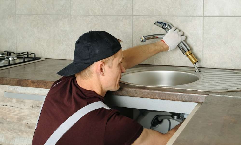 How to Change a Kitchen Faucet