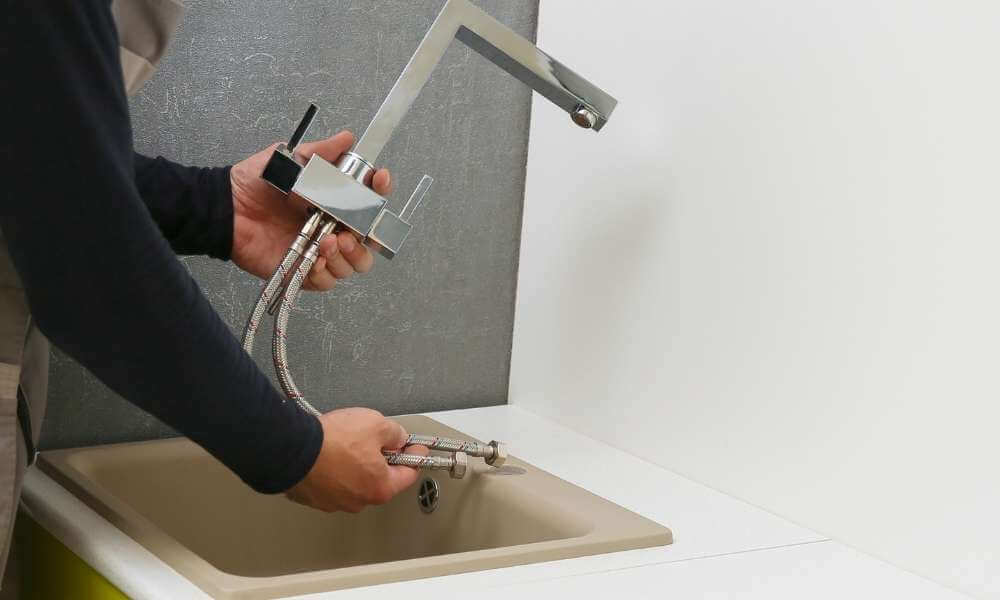 Install A Kitchen Faucet